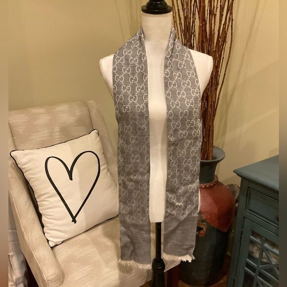 NWT & Box Gucci GG Printed Scarf 🧣 - Picture 4 of 10